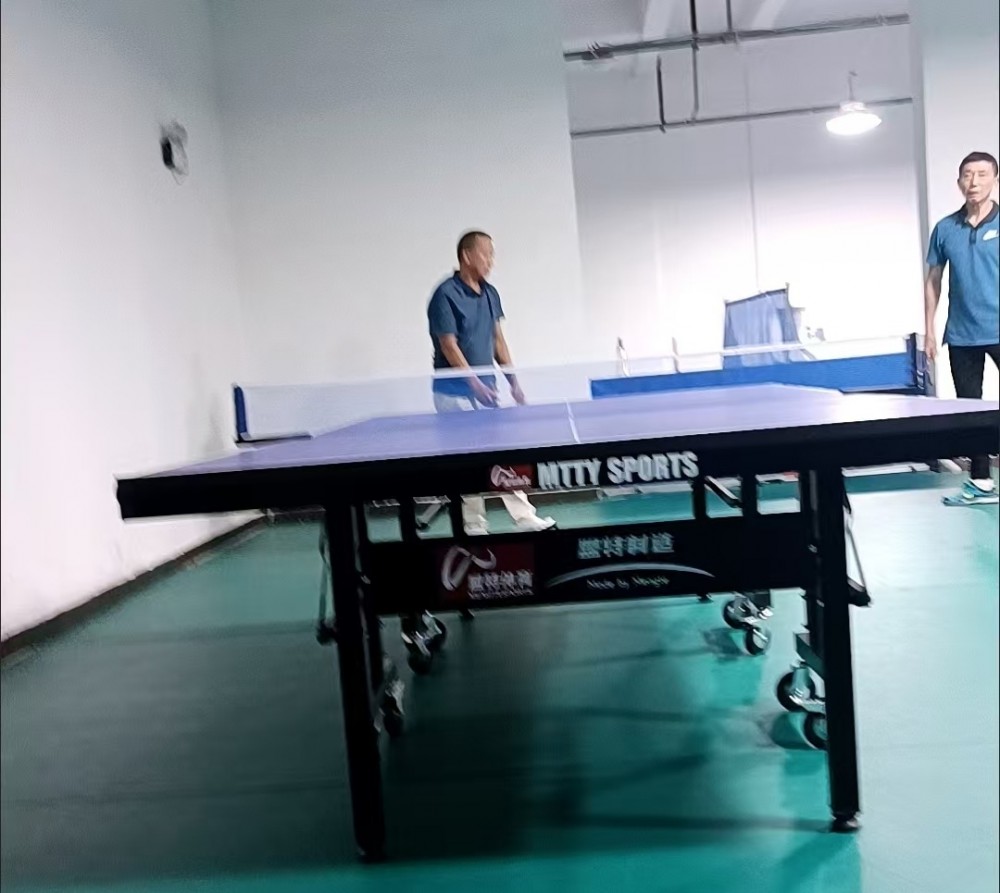 ballbet贝博乒乓球台源头生产工厂